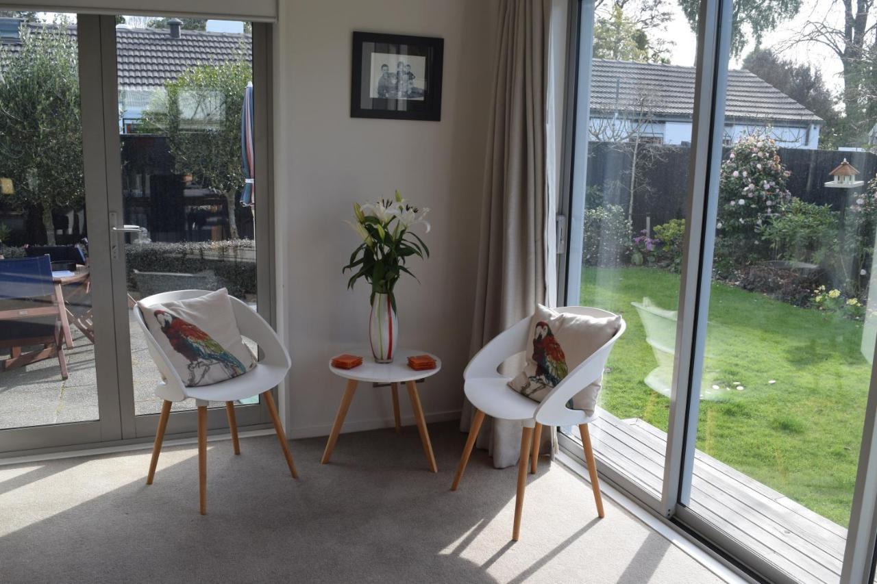 Bed & Breakfast In The Heart Of Fendalton Christchurch Exterior photo